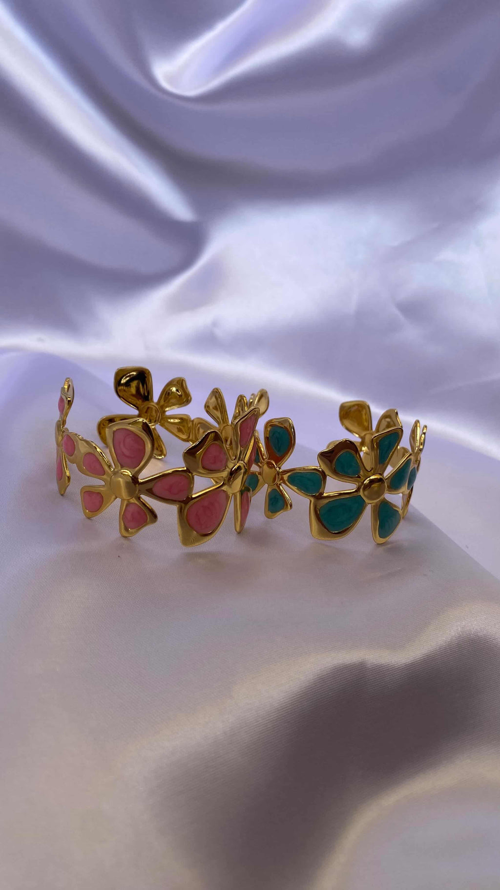 Bracelet flower